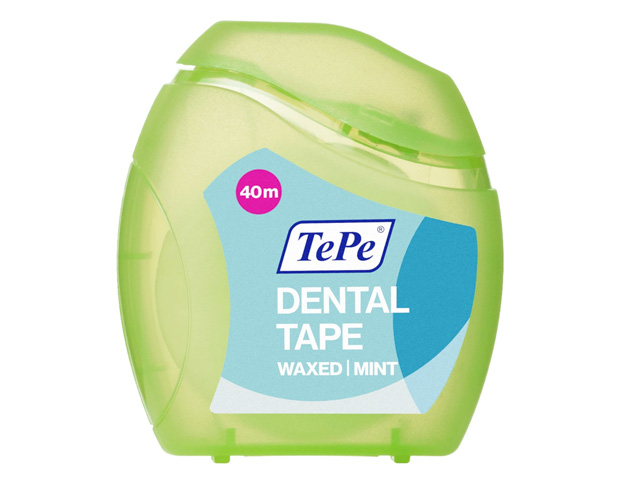 浦安市の歯医者 矯正歯科 あらかわ歯科医院 デンタルフロスが臭う理由